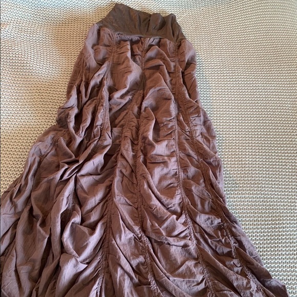 Surrealist Usa Dresses & Skirts - Gorgeous Tiered Ruched Maxi Skirt Med